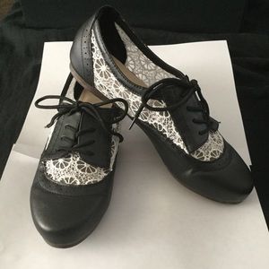 Vintage ModCloth flats